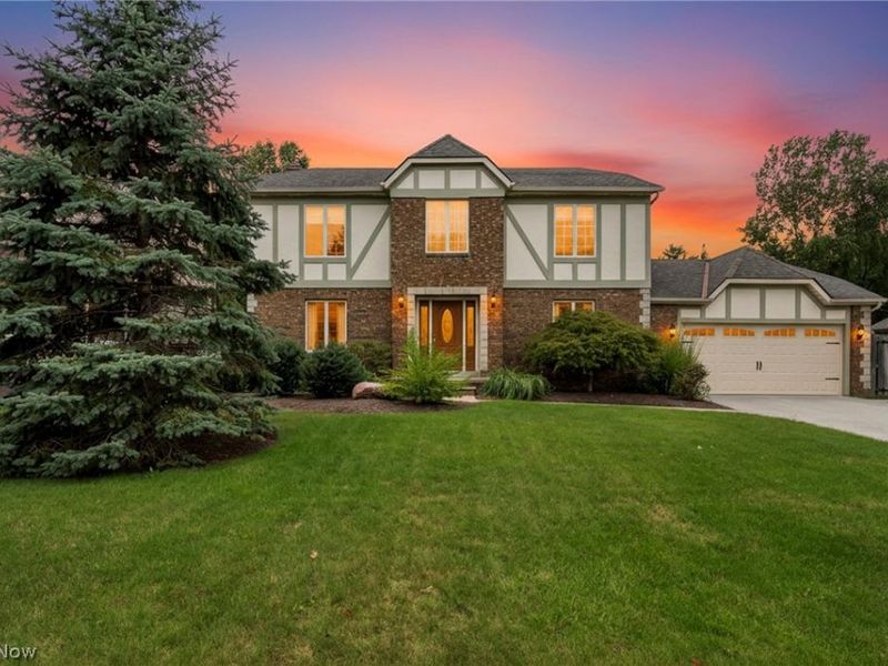 14042 Crystal Creek Drive, Strongsville, OH 44149 Photo 2