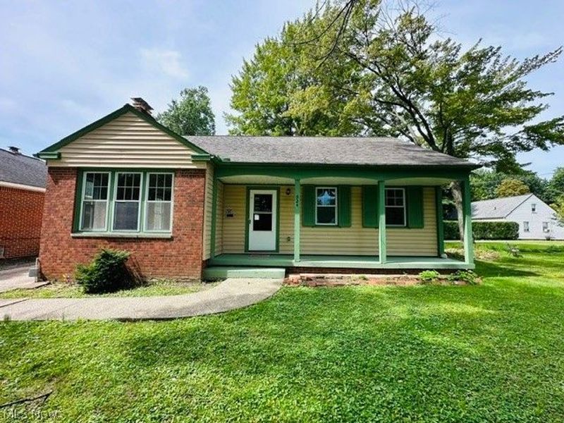 924 Chelston Avenue, South Euclid, OH 44121 Photo 1