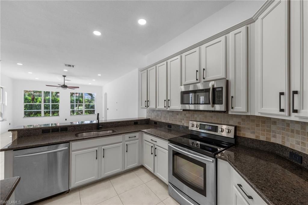 2628 Fairmont Cove Ct, Cape Coral, FL 33991 Photo