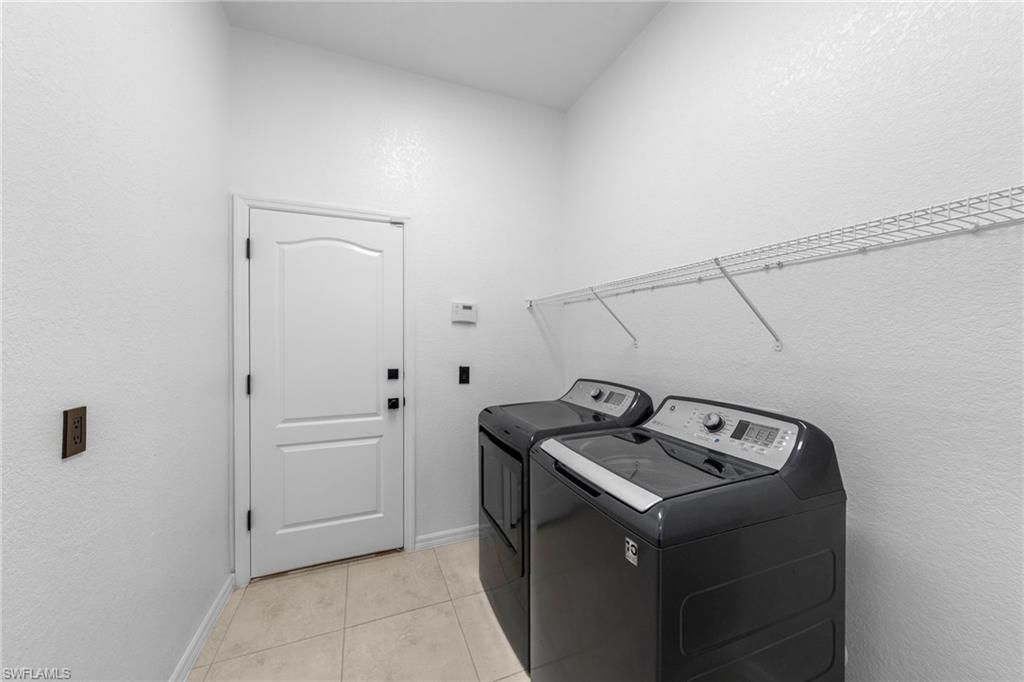2628 Fairmont Cove Ct, Cape Coral, FL 33991 Photo