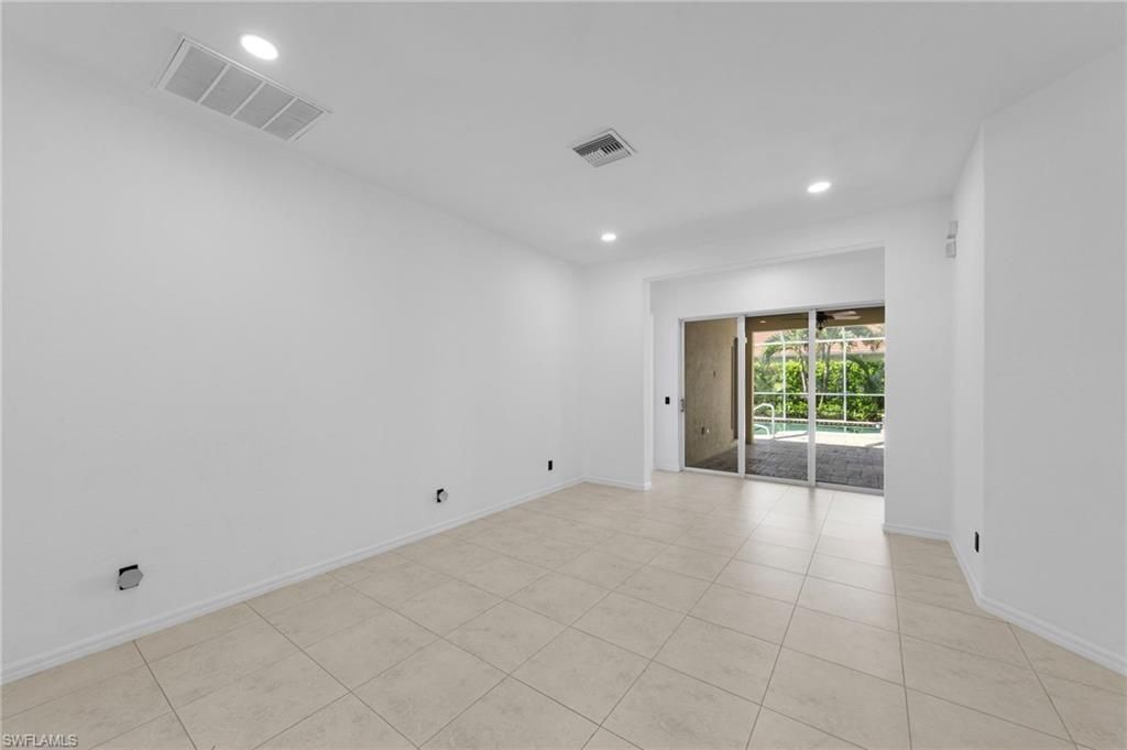 2628 Fairmont Cove Ct, Cape Coral, FL 33991 Photo