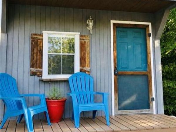 70 N Lakeside Drive, La Cygne, KS 66040