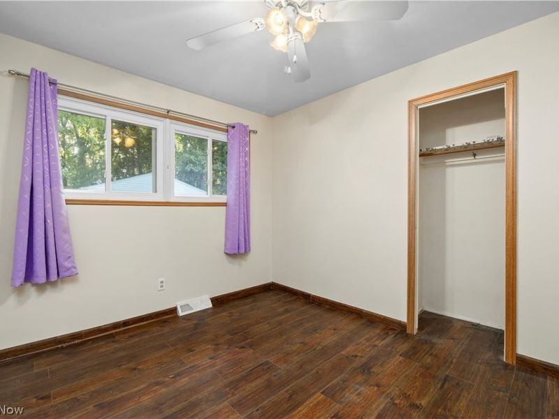 369 White Oak Drive, Elyria, OH 44035 Photo 14