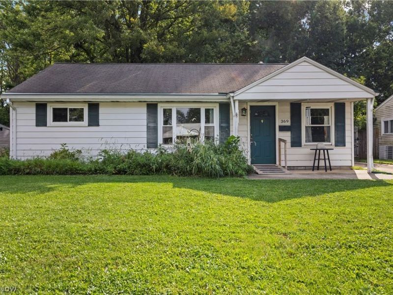 369 White Oak Drive, Elyria, OH 44035 Photo 2