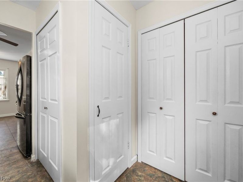 369 White Oak Drive, Elyria, OH 44035 Photo 25