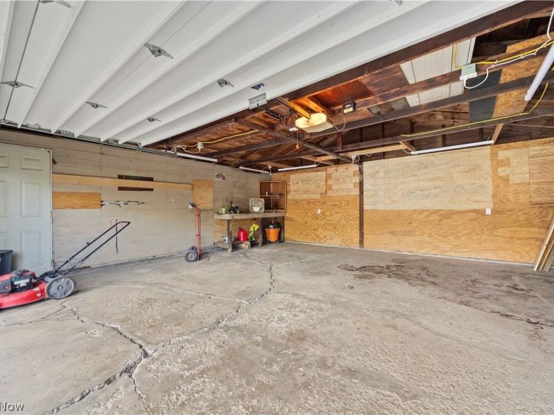 369 White Oak Drive, Elyria, OH 44035 Photo 32