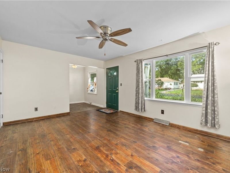 369 White Oak Drive, Elyria, OH 44035 Photo 6