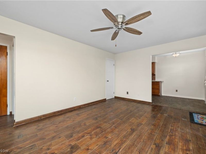 369 White Oak Drive, Elyria, OH 44035 Photo 7