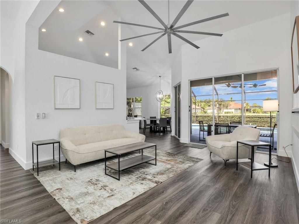 8983 Mustang Island Cir, Naples, FL 34113 Photo