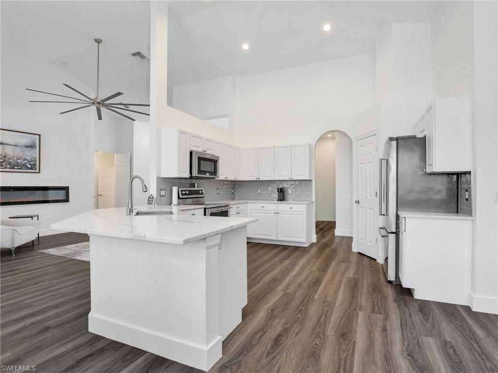 8983 Mustang Island Cir, Naples, FL 34113 Photo