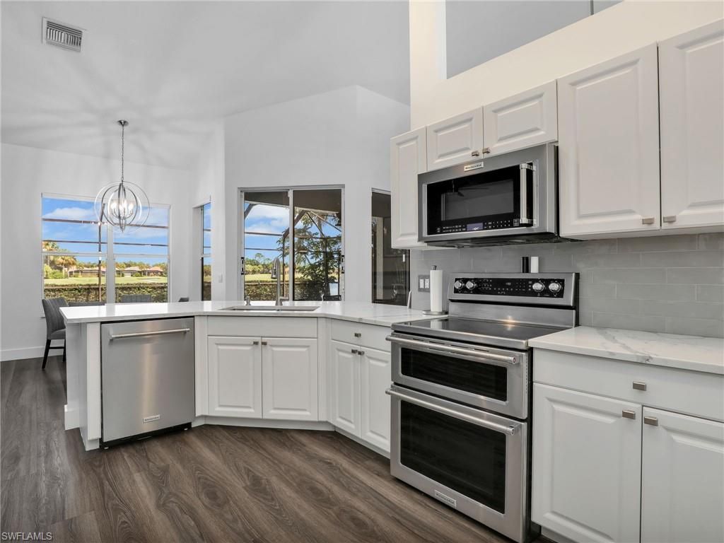 8983 Mustang Island Cir, Naples, FL 34113 Photo