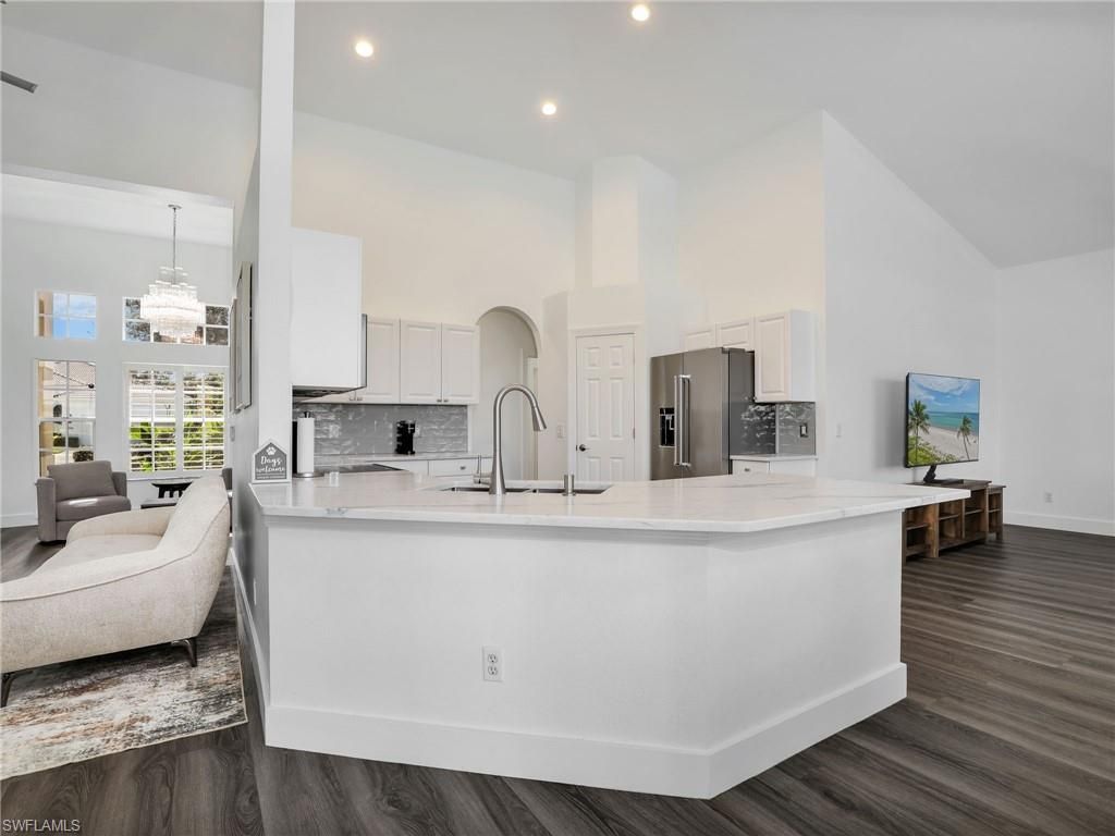 8983 Mustang Island Cir, Naples, FL 34113 Photo