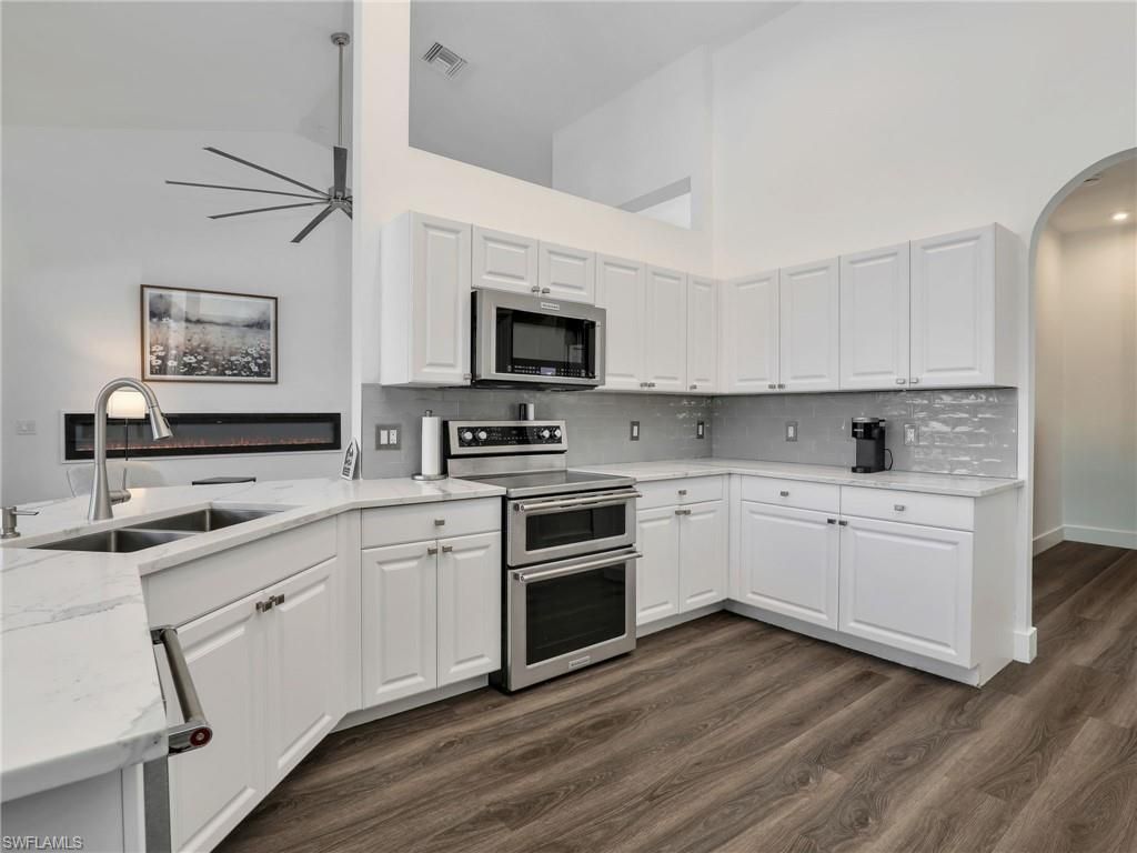 8983 Mustang Island Cir, Naples, FL 34113 Photo