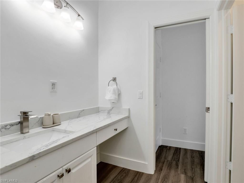 8983 Mustang Island Cir, Naples, FL 34113 Photo