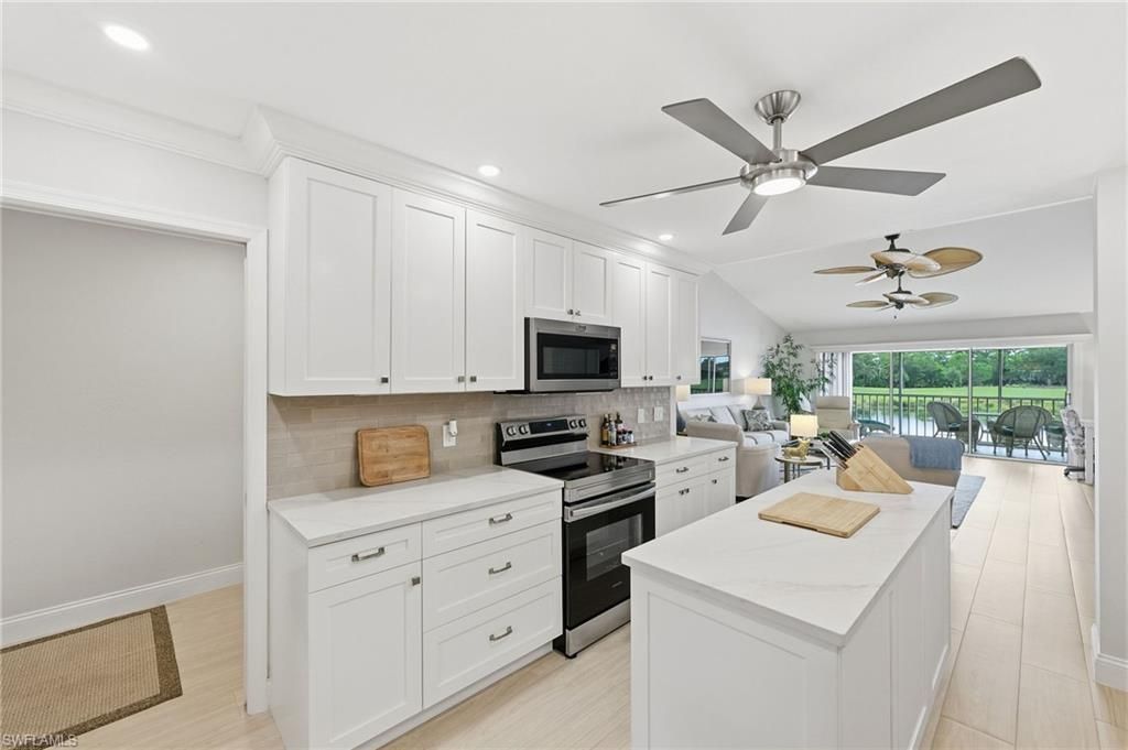 6260 Bellerive Ave, Unit 407, Naples, FL 34119 Photo