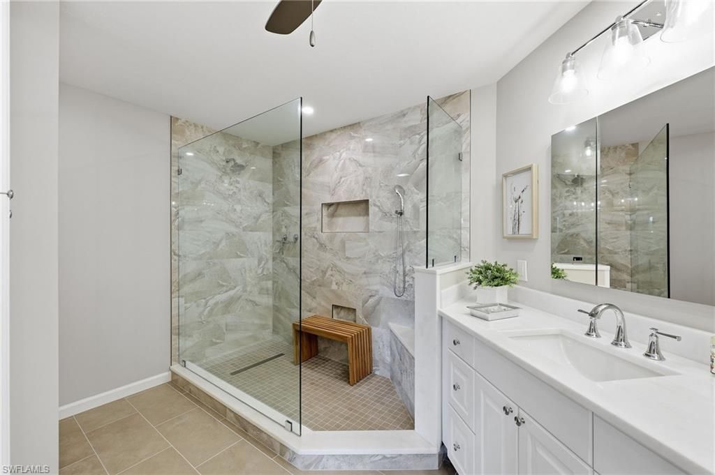 6260 Bellerive Ave, Unit 407, Naples, FL 34119 Photo