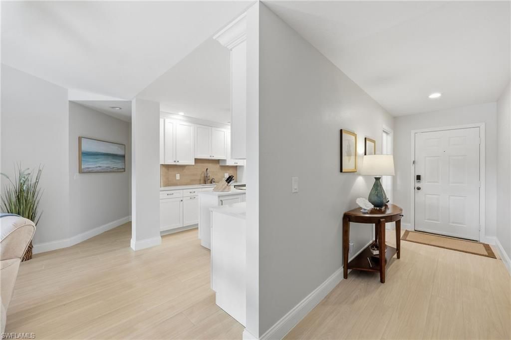 6260 Bellerive Ave, Unit 407, Naples, FL 34119 Photo