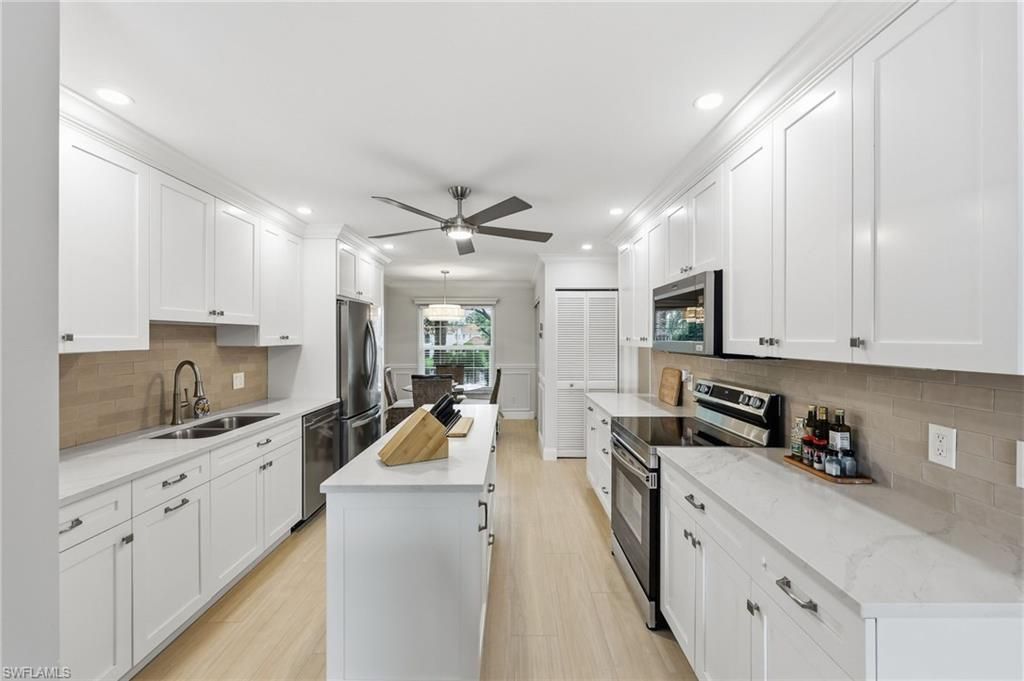 6260 Bellerive Ave, Unit 407, Naples, FL 34119 Photo