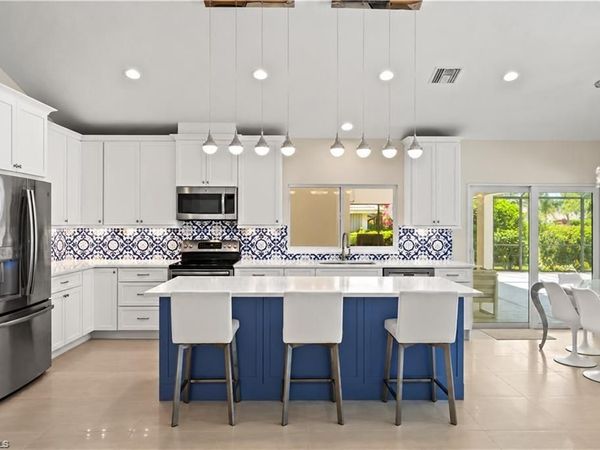 2114 Imperial Golf Course BLVD, NAPLES, FL 34110