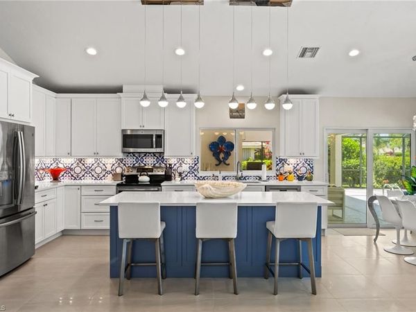 2114 Imperial Golf Course BLVD, NAPLES, FL 34110