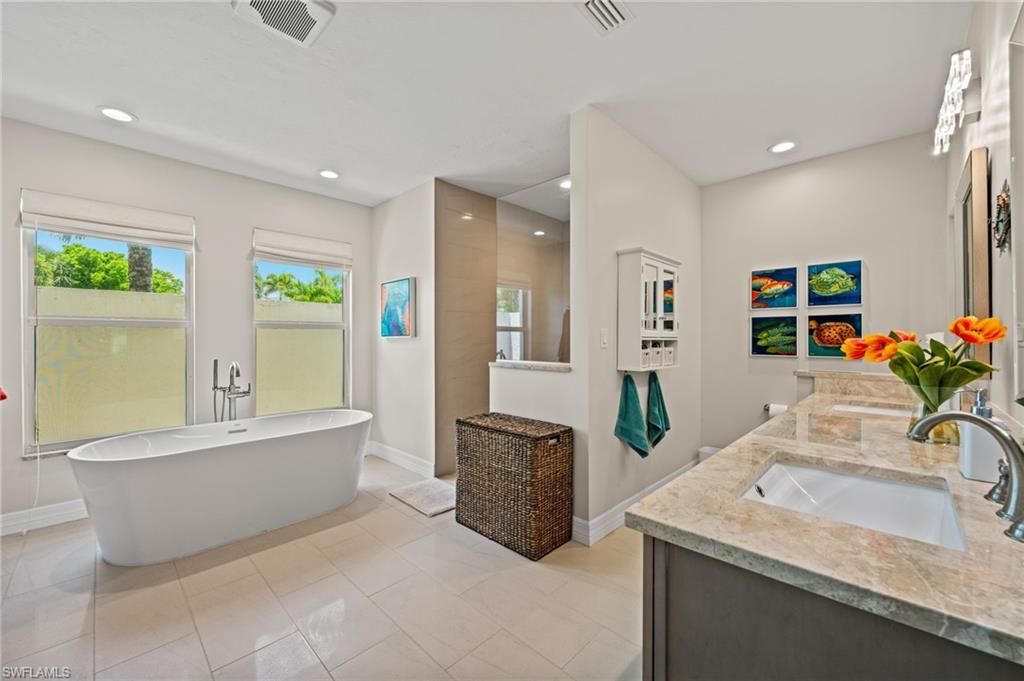 2114 Imperial Golf Course Blvd, Naples, FL 34110 Photo