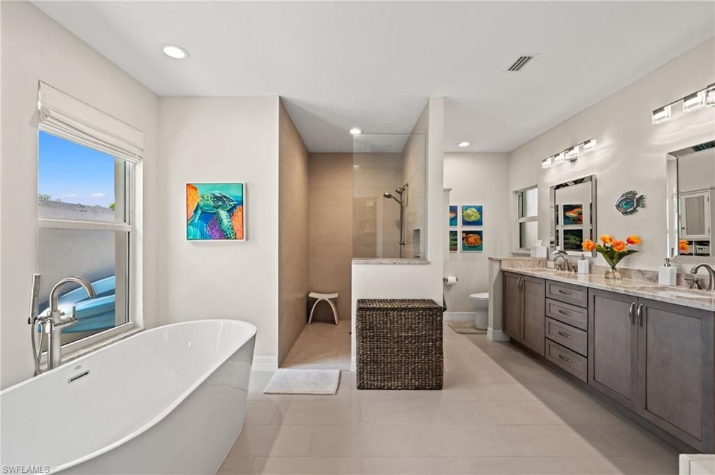2114 Imperial Golf Course Blvd, Naples, FL 34110 Photo