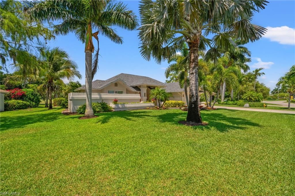 2114 Imperial Golf Course Blvd, Naples, FL 34110 Photo