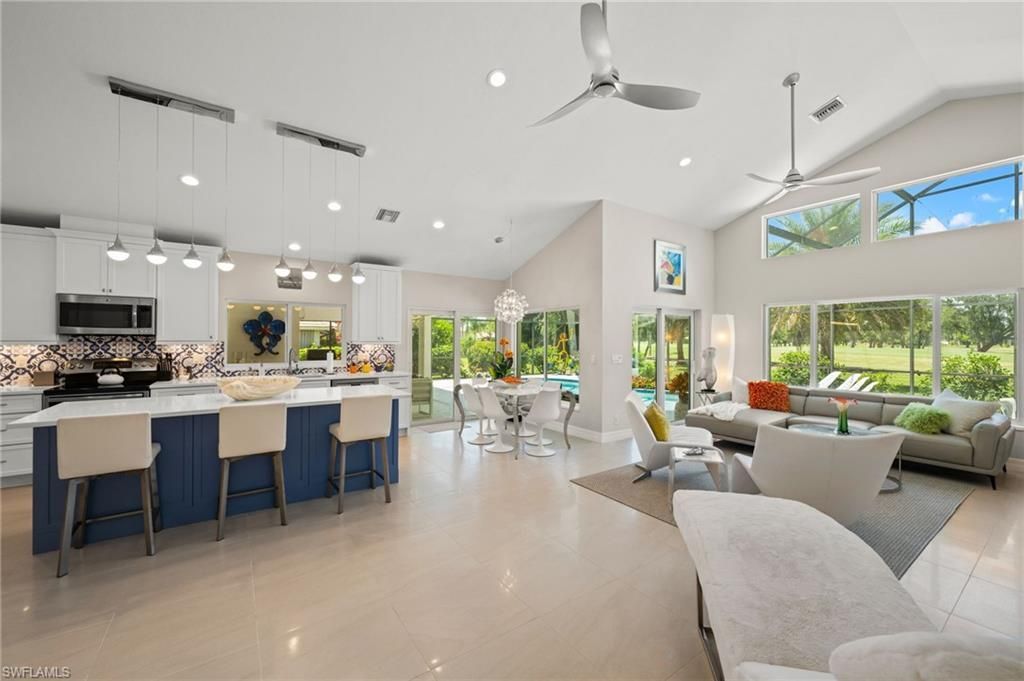 2114 Imperial Golf Course Blvd, Naples, FL 34110 Photo