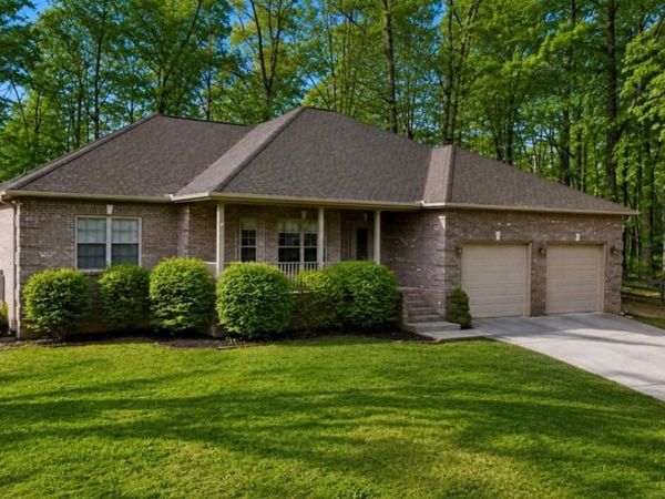 2501 Friar Wood Lane, Sevierville, TN 37876