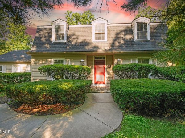 42 Back Bay Road, Bowling Green, OH 43402