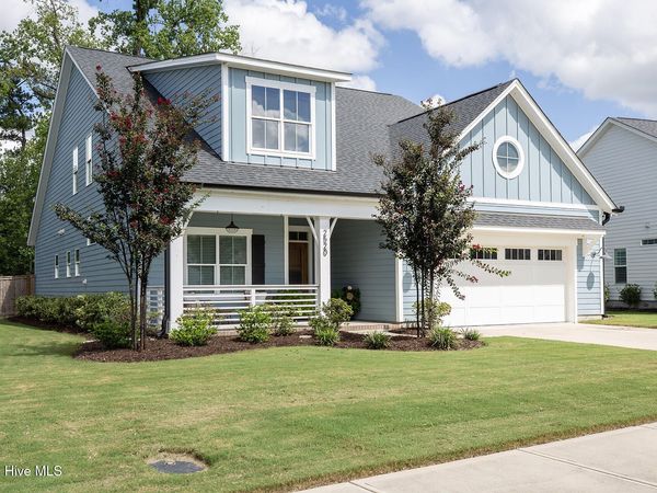 2520 Lakeside Circle, Wilmington, NC 28401