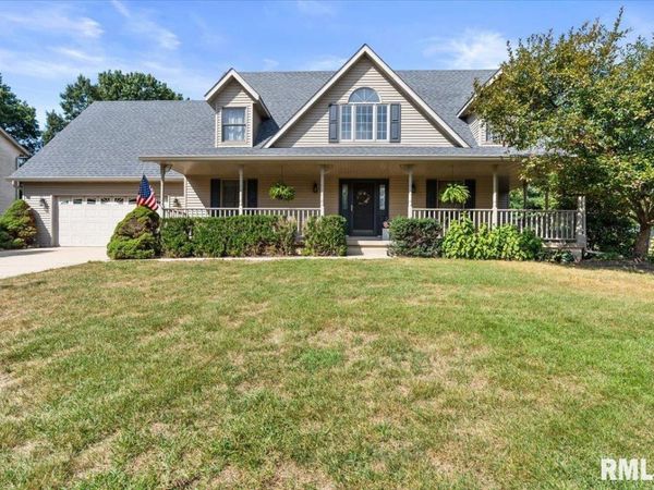 15 SPRING Street, Riverton, IL 62561