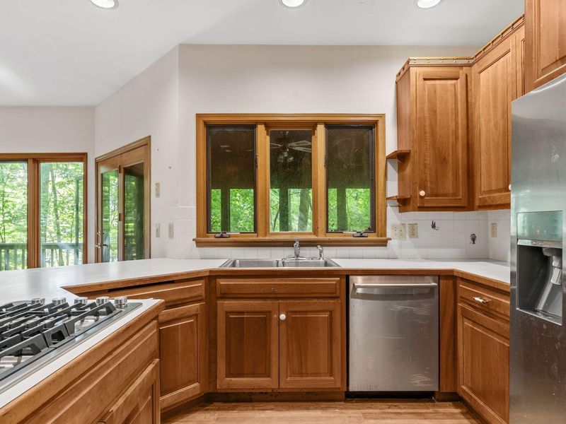 5050 Forest Trail, Columbus, OH 43230 Photo 19