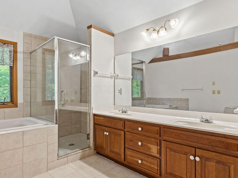 5050 Forest Trail, Columbus, OH 43230 Photo 31