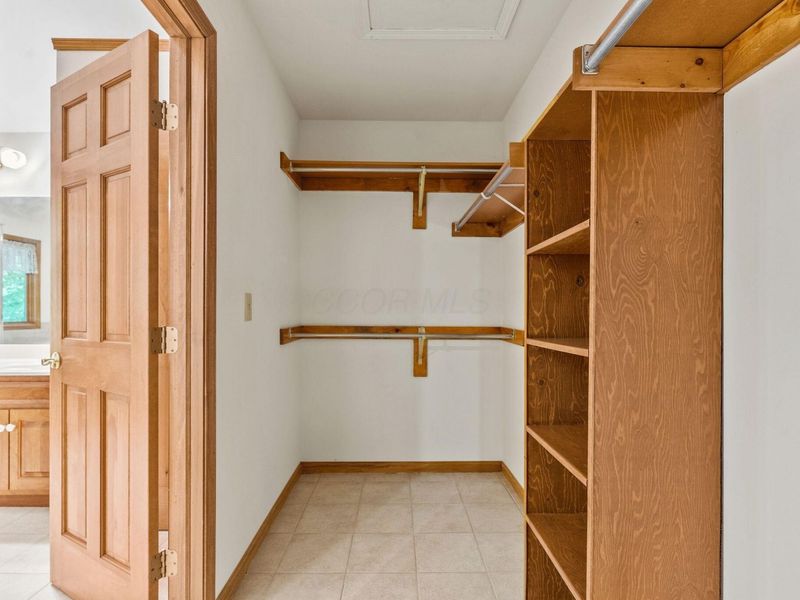 5050 Forest Trail, Columbus, OH 43230 Photo 32