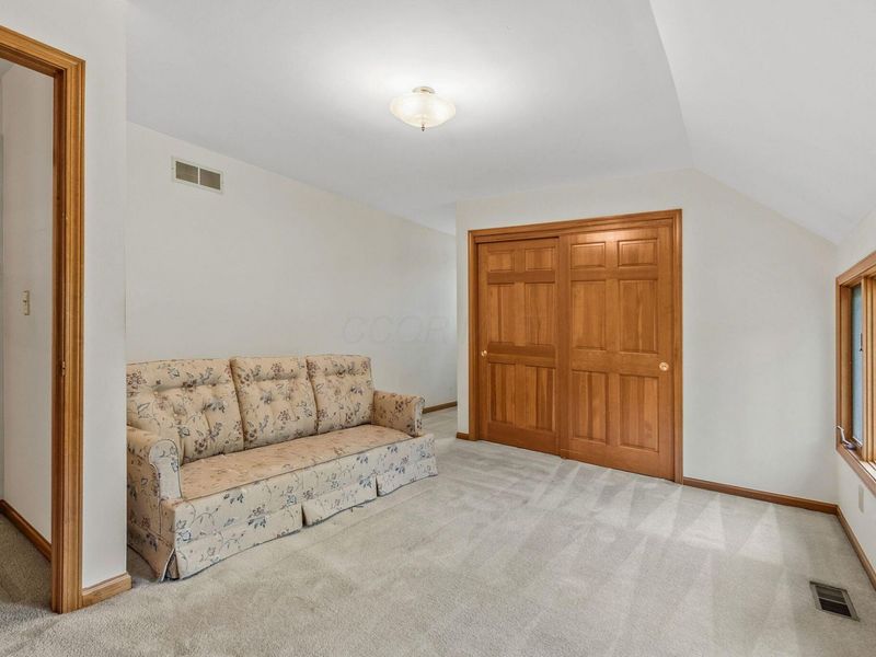 5050 Forest Trail, Columbus, OH 43230 Photo 33