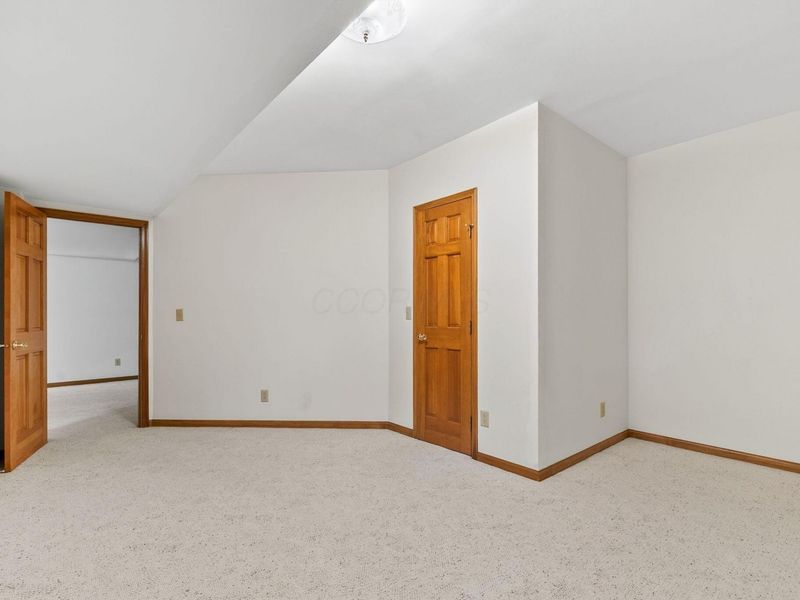5050 Forest Trail, Columbus, OH 43230 Photo 34