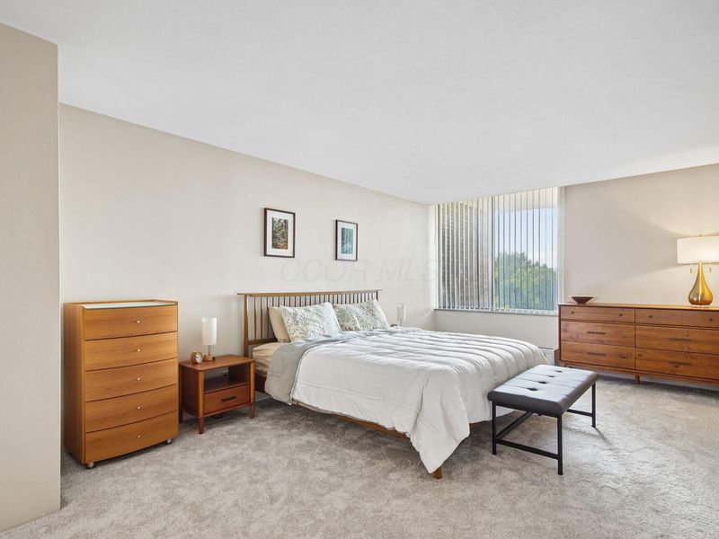 1000 Urlin Avenue, Unit 518, Grandview Heights, OH 43212 Photo 17