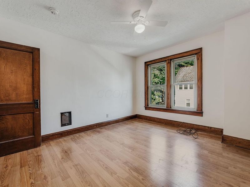 430 Clinton Street, Columbus, OH 43202 Photo 32