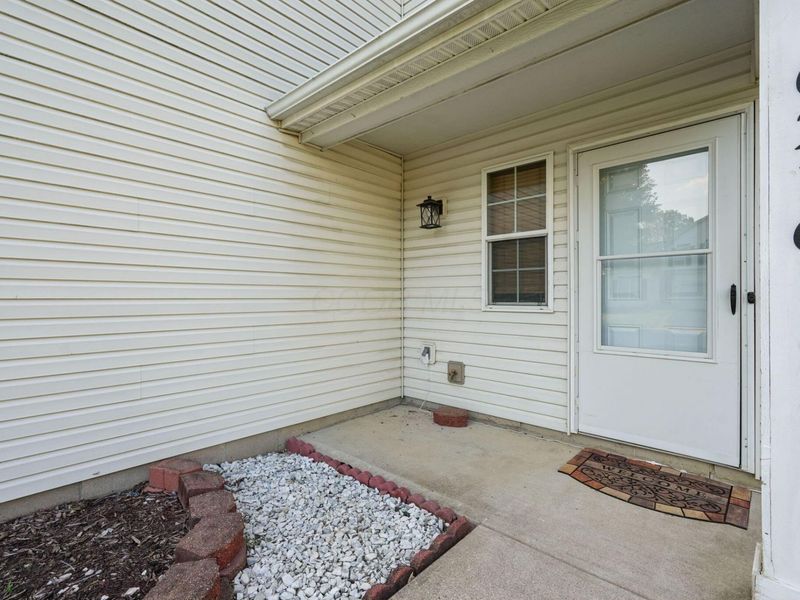 6216 Kensington Glen Drive, Canal Winchester, OH 43110 Photo 3