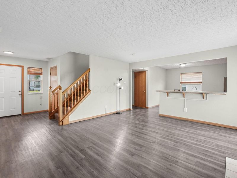 6216 Kensington Glen Drive, Canal Winchester, OH 43110 Photo 9