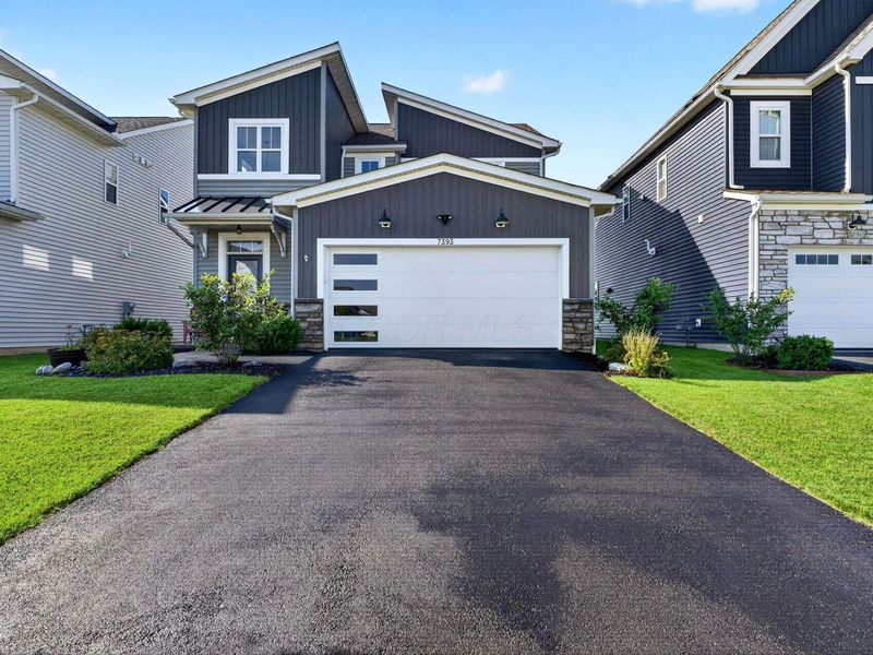 7393 Celebration Drive, Powell, OH 43065 Photo 2