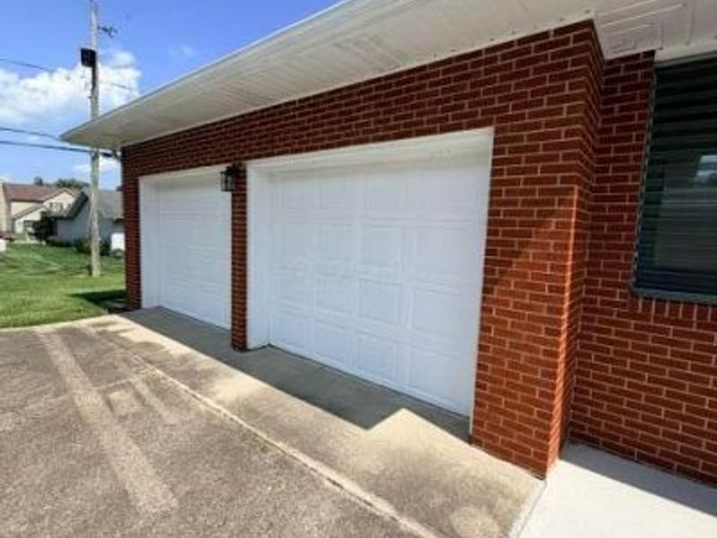 958 Shaw Drive, Newark, OH 43055 Photo 2
