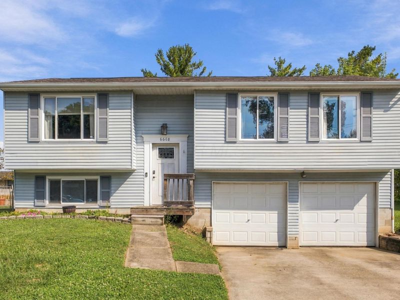 6608 Benjamin Drive, Reynoldsburg, OH 43068 Photo 2