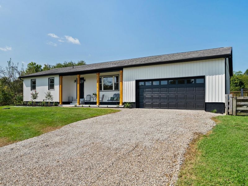 5195 Barr Road SW, Amanda, OH 43102 Photo 1