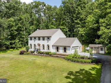 2225 LAUREL SPRINGS DRIVE, NARVON, PA 17555