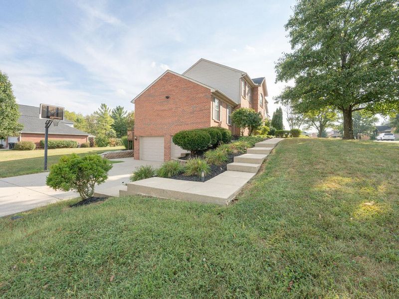 1863 Pleasant Hill Road, Florence, KY 41042 Photo 2