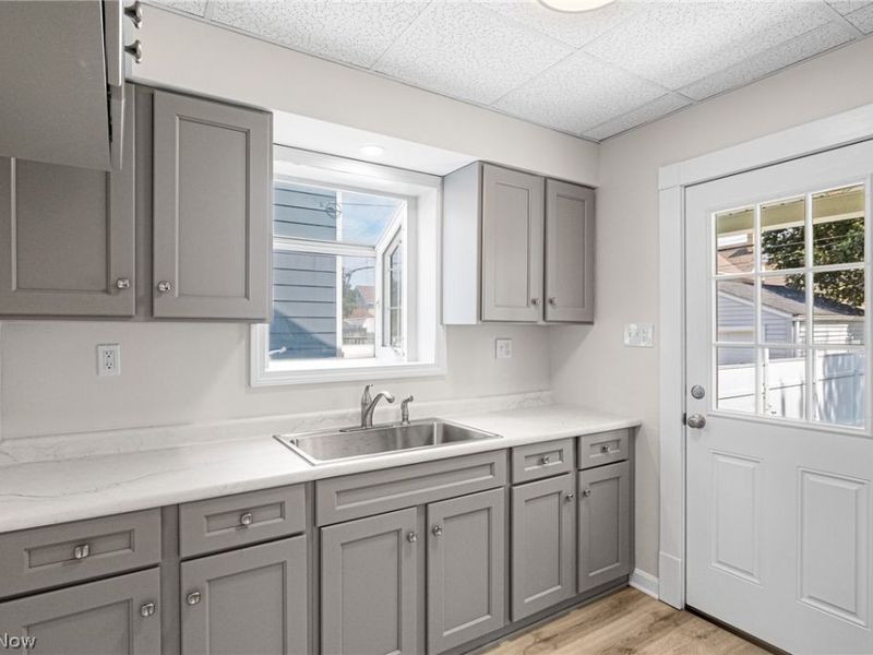 3481 W 118th Street, Cleveland, OH 44111 Photo 11