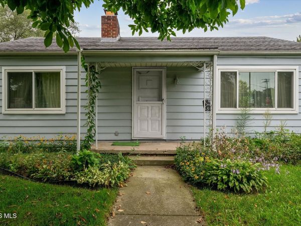 2927 W Alexis Road, Toledo, OH 43613