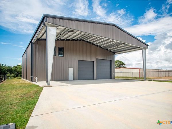 14 Connelley Lane, Port O'Connor, TX 77982